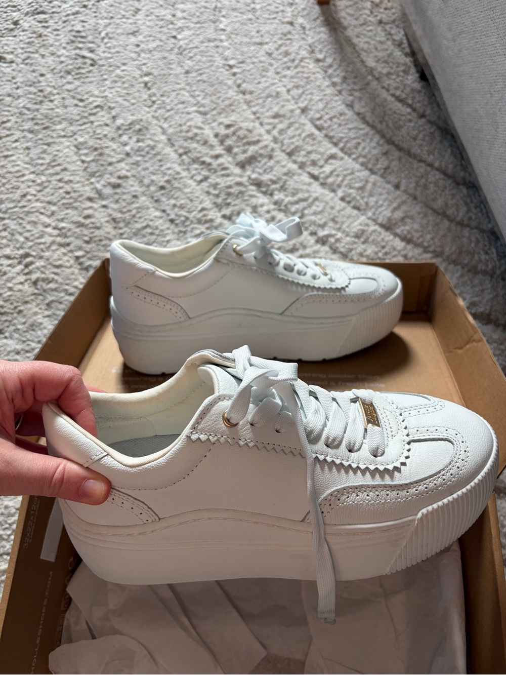 Dr. Scholl’s White Platform Lace-Up Sneakers - Women Like New - Picture 5 of 9